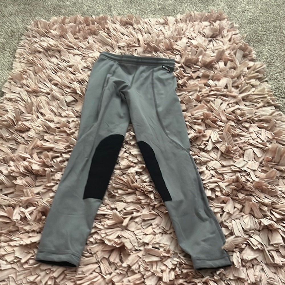 HORSE RIDING BREECHES OR LEGGINGS